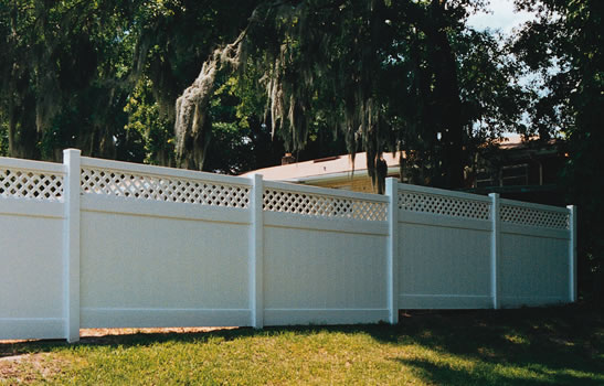 Long Island residential pvc fence
